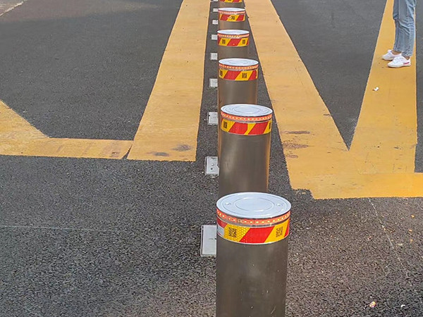 全自动升降路桩