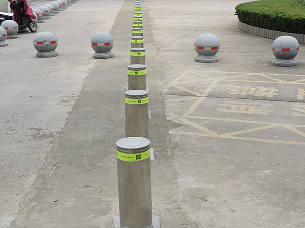 全自动升降路桩